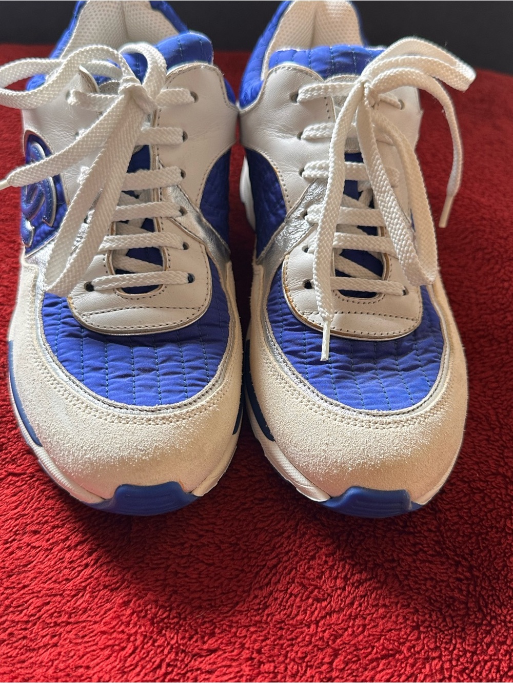 CHANEL Blue and White Quilted Logo Sneakers - Picture 6 of 7